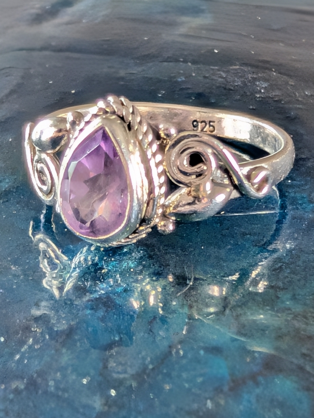 🆕 Sterling Silver Ring with Purple Amethyst Teardrop Gemstone Size 7 - Picture 6 of 8